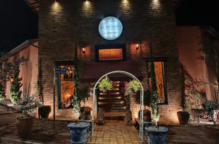 Frente da Dona Redonda Cantina & Pizzaria, um dos melhores restaurantes em Olímpia