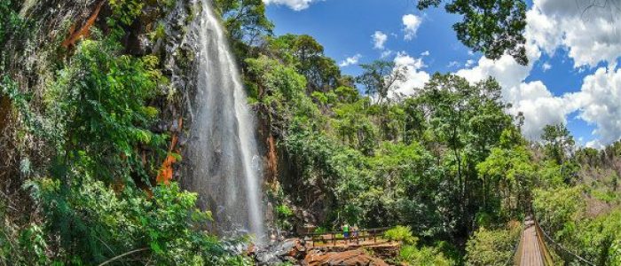 Ideia de viagem no dia dos namorados para Brotas, uma cidade no interior de São Paulo